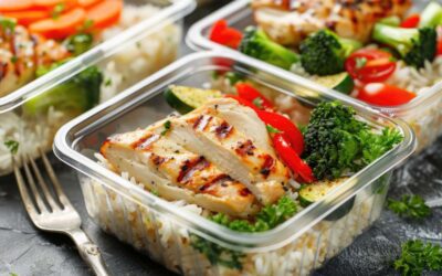 Jak catering dietetyczny pomaga w odchudzaniu?